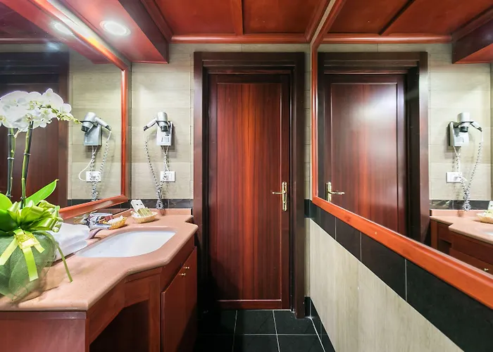 Galles Otel Roma