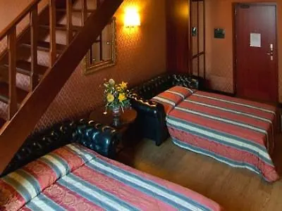 Otel Galles 3*